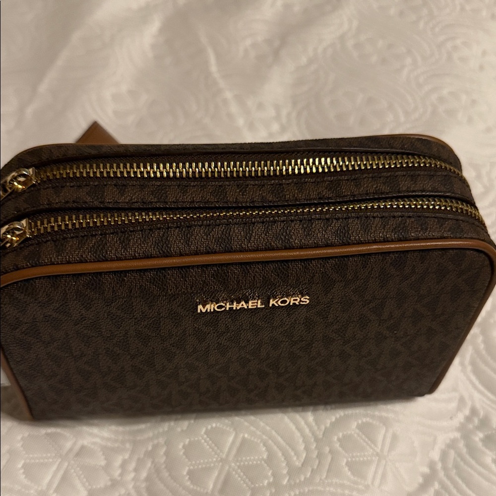 Michael Kors Signature Brown Toiletry Bag - Picture 5 of 7